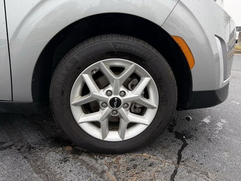 Used 2024 Kia Soul LX w/ Option Group 015 image 32