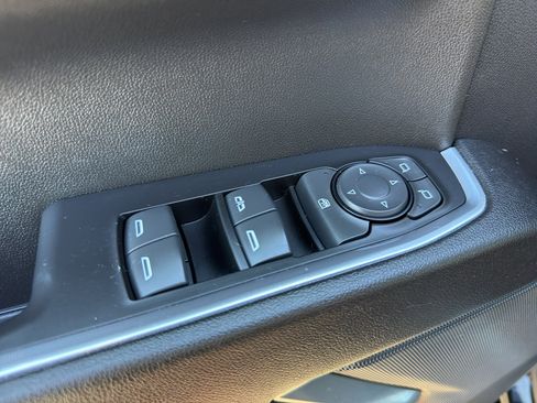 Used 2022 Chevrolet Silverado 1500 LT image 13