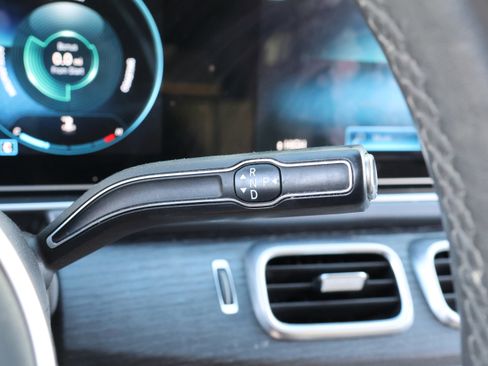 Used 2020 Mercedes-Benz GLE 350 4MATIC image 25