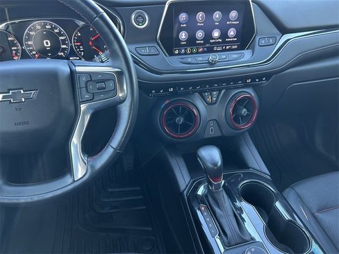 Used 2022 Chevrolet Blazer RS w/ Enhanced Convenience Package image 18