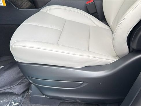 New 2026 Lincoln Aviator AWD image 17