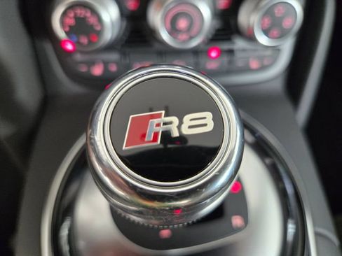 Used 2015 Audi R8 V8 AWD/4WD image 23