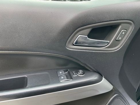 Used 2022 Chevrolet Colorado LT w/ Fleet Safety Package RWD image 11