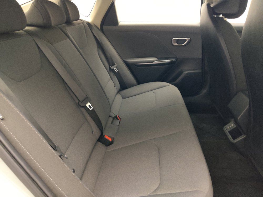 Used 2025 Kia K4 FWD image 19