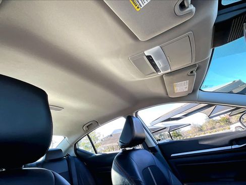 Used 2024 Nissan Altima 2.5 SR image 13