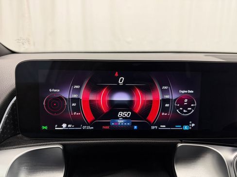 Used 2025 Mercedes-Benz GLB 250 image 10