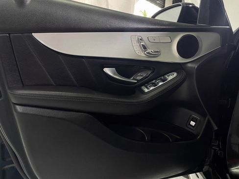 Used 2019 Mercedes-Benz GLC 300 4MATIC w/ AMG Line image 13