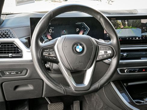 Used 2024 BMW X5 xDrive40i AWD/4WD image 6