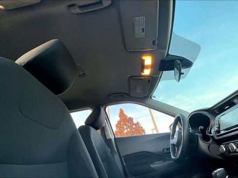 Used 2024 Nissan Kicks S image 22