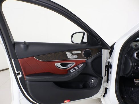 Used 2018 Mercedes-Benz C 300 C 300 image 21