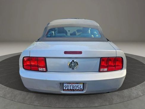 Used 2005 Ford Mustang Deluxe Convertible 2D image 6