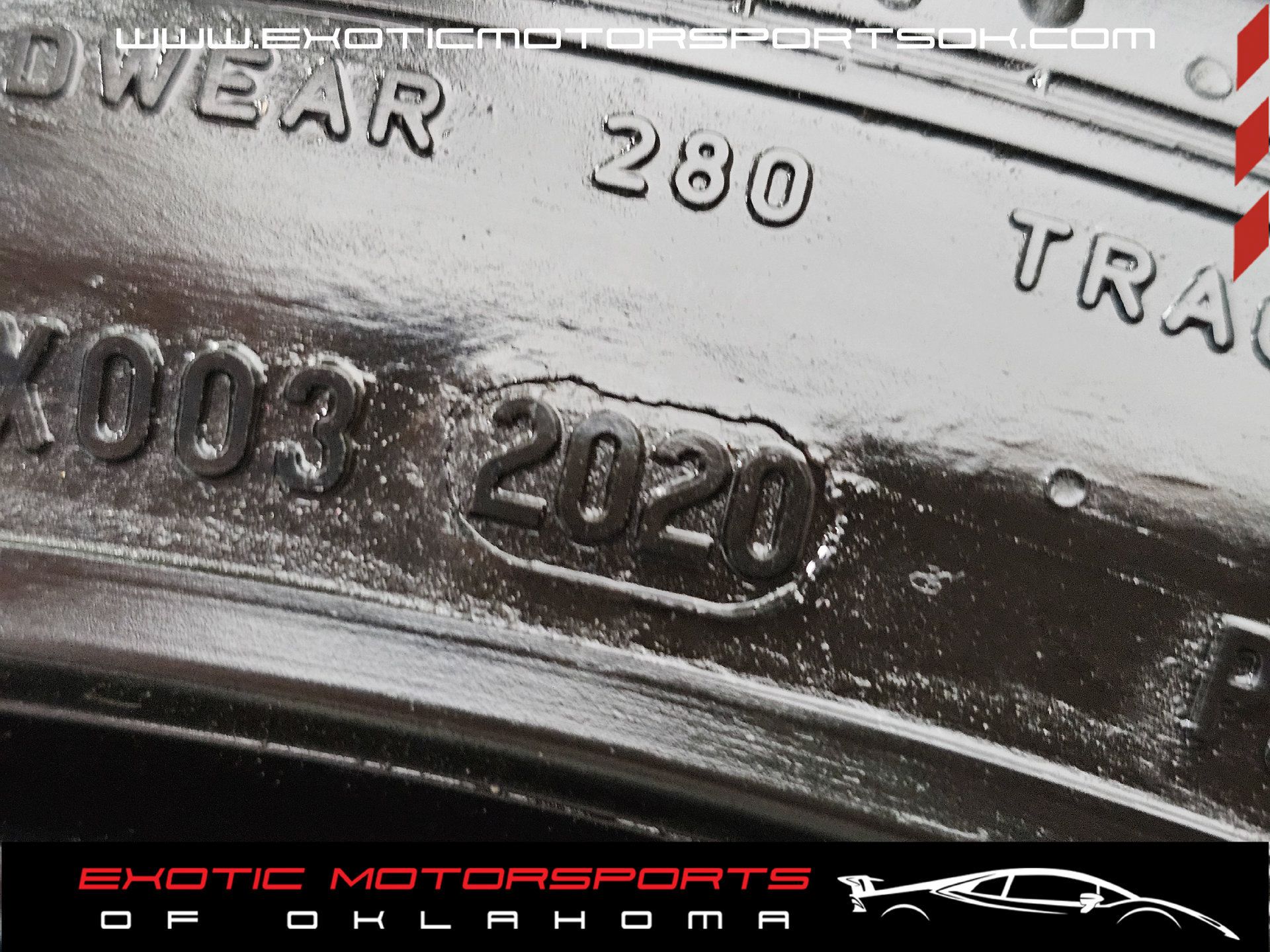 Used 2017 Audi R8 V10 w/ Carbon Exterior Package AWD/4WD image 36