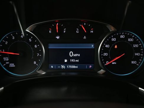 Used 2024 Chevrolet Equinox Premier AWD/4WD image 9