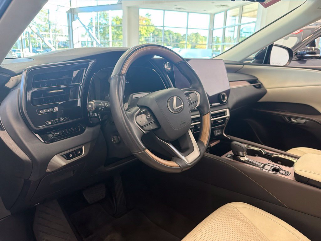 Used 2024 Lexus RX 350 Premium Plus w/ Convenience Package AWD/4WD image 9