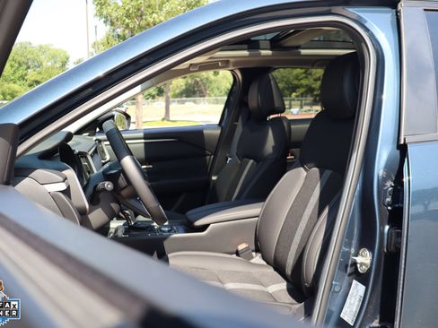 Used 2025 MAZDA CX-50 AWD 2.5 S w/ Premium Package image 11