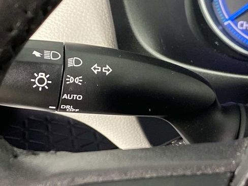 Used 2025 Toyota RAV4 XLE w/ Convenience Package AWD/4WD image 19