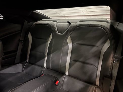 Used 2019 Chevrolet Camaro SS image 21