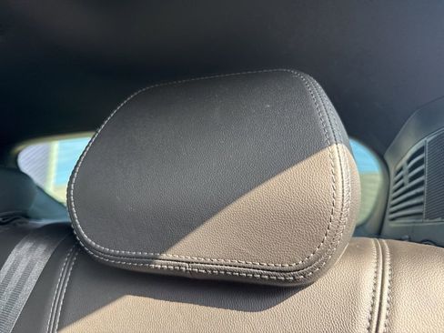 Used 2022 Alfa Romeo Stelvio Veloce image 48