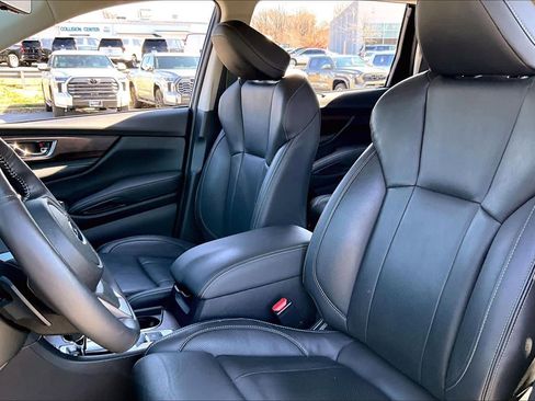 Used 2023 Subaru Ascent Touring image 7