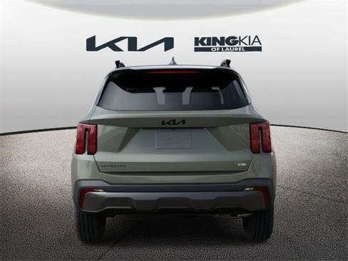 New 2025 Kia Sorento SX image 5