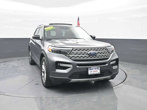 Used 2021 Ford Explorer Limited w/ Equipment Group 301A AWD/4WD image 2