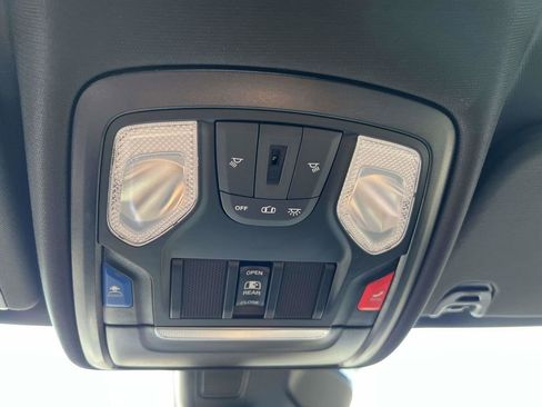 Used 2025 RAM 1500 Big Horn AWD/4WD image 31
