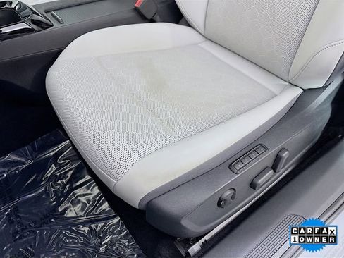 Used 2022 Volkswagen ID.4 Pro S w/ Gradient Package image 18