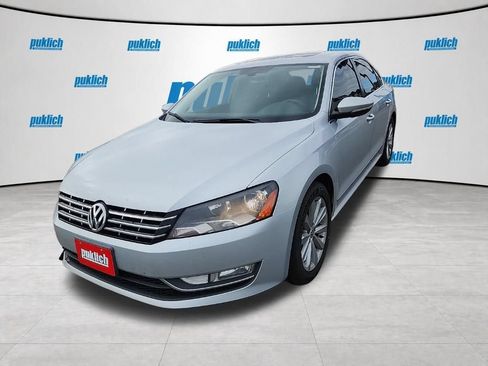 Used 2012 Volkswagen Passat 2.5 SEL Premium FWD image 3