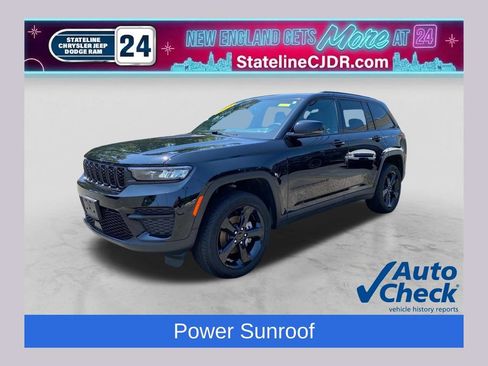 Certified 2025 Jeep Grand Cherokee Altitude AWD/4WD image 1