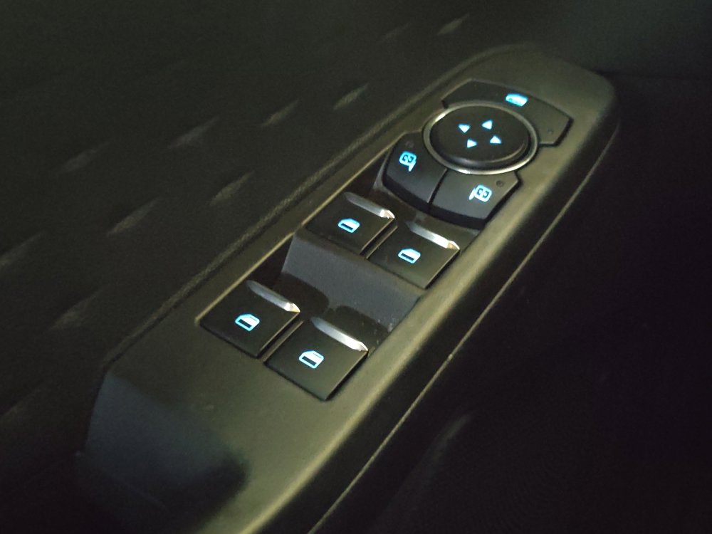 Used 2020 Ford Escape SEL FWD image 27