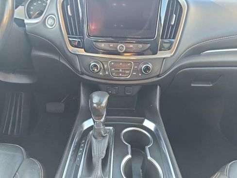 Used 2021 Chevrolet Traverse RS w/ LPO, Cargo Package FWD image 11