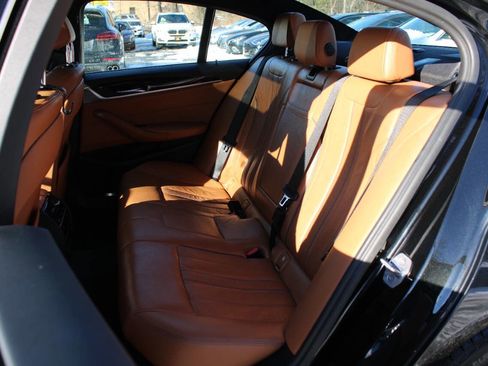 Used 2017 BMW 530i xDrive 530i xDrive AWD 4dr Sedan image 29