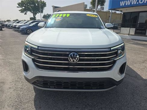 Used 2024 Volkswagen Atlas SE FWD image 2