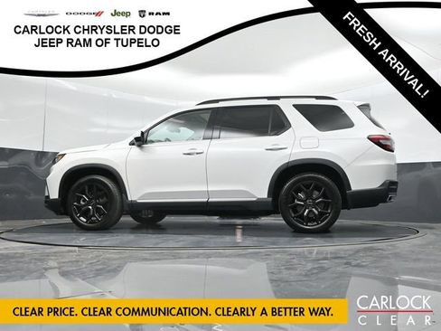 Used 2025 Honda Pilot Touring image 47