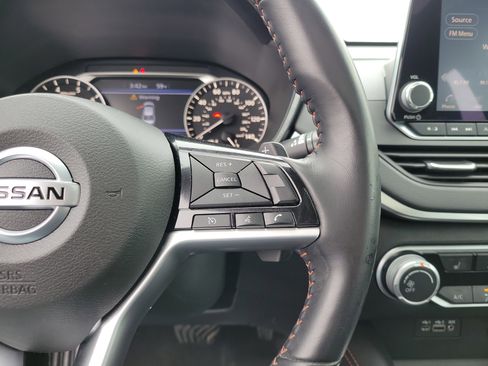 Certified 2020 Nissan Altima 2.5 SR w/ Premium Package FWD image 23