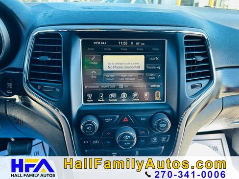 Used 2014 Jeep Grand Cherokee Laredo w/ 18" Wheel & 8.4" Radio Group AWD/4WD image 28