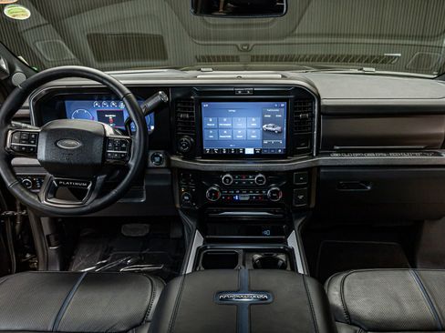 Used 2026 Ford F450 Platinum w/ FX4 Off-Road Package image 20