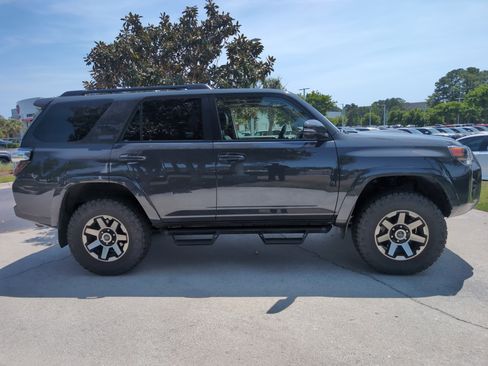 Certified 2024 Toyota 4Runner TRD Off-Road Premium w/ Off Road Premium Plus Package AWD/4WD image 11