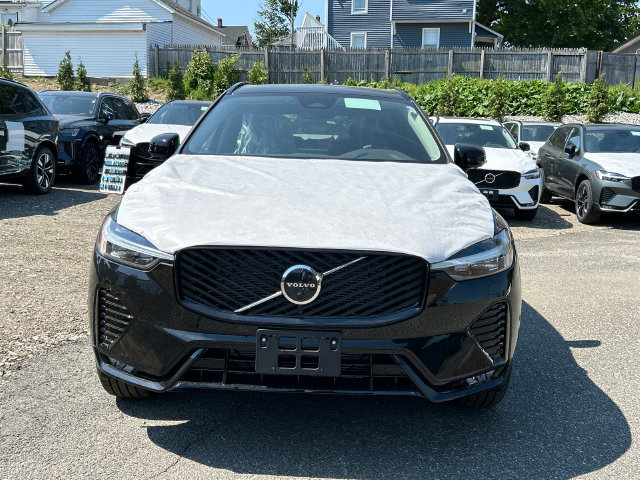Used 2026 Volvo XC60 B5 Plus w/ Protection Package Premier AWD/4WD image 6