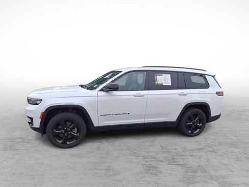 Used 2023 Jeep Grand Cherokee L Laredo AWD/4WD image 2