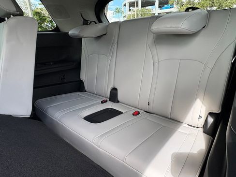 New 2026 INFINITI QX60 Luxe FWD image 8