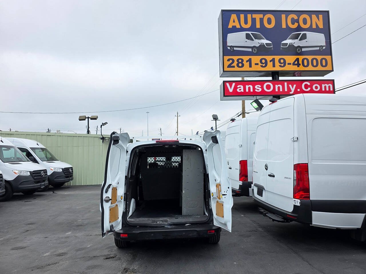 Used 2022 Ford Transit Connect XL FWD image 16