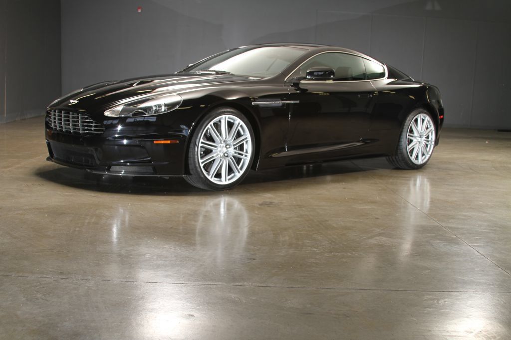 Used 2009 Aston Martin DBS Coupe RWD image 6