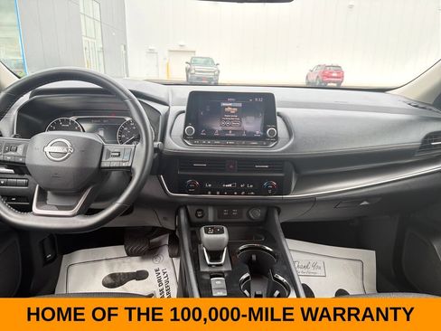 Used 2025 Nissan Rogue SV AWD/4WD image 13