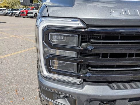 New 2026 Ford F250 Platinum w/ Tremor Off-Road Package AWD/4WD image 9