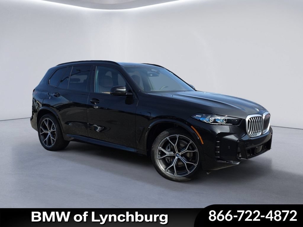 New 2026 BMW X5 xDrive40i w/ M Sport Package AWD/4WD image 1