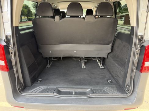 Used 2016 Mercedes-Benz Metris Passenger image 16