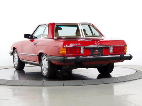 Used 1989 Mercedes-Benz 560 SL image 7