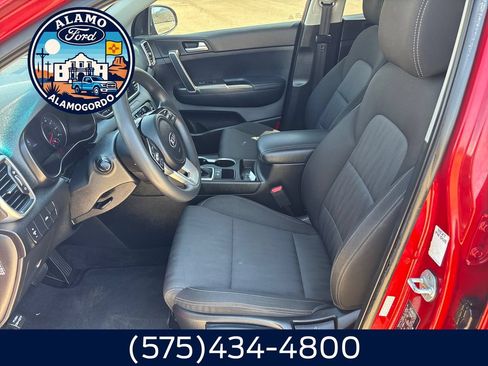 Used 2022 Kia Sportage LX FWD image 9