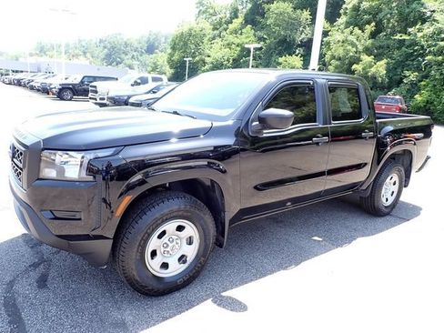 Used 2024 Nissan Frontier S w/ Tow Package AWD/4WD image 2
